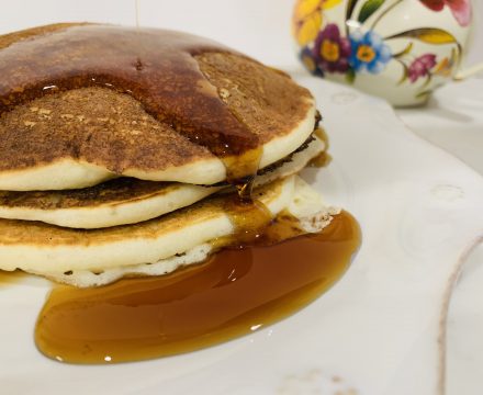 Fluffy Fly off the Handle Pancakes